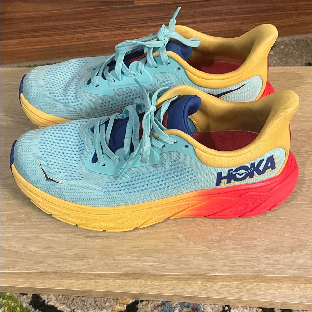 Hoka Arahi 7